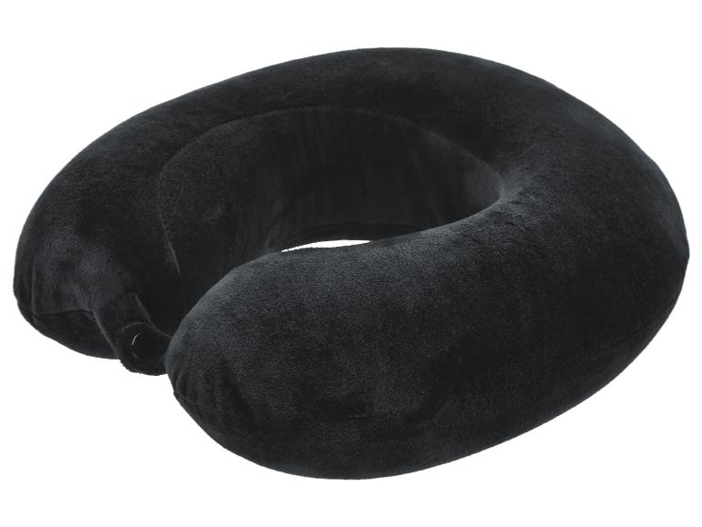 Oreiller de voyage noir en tissu doux pour le cou.
