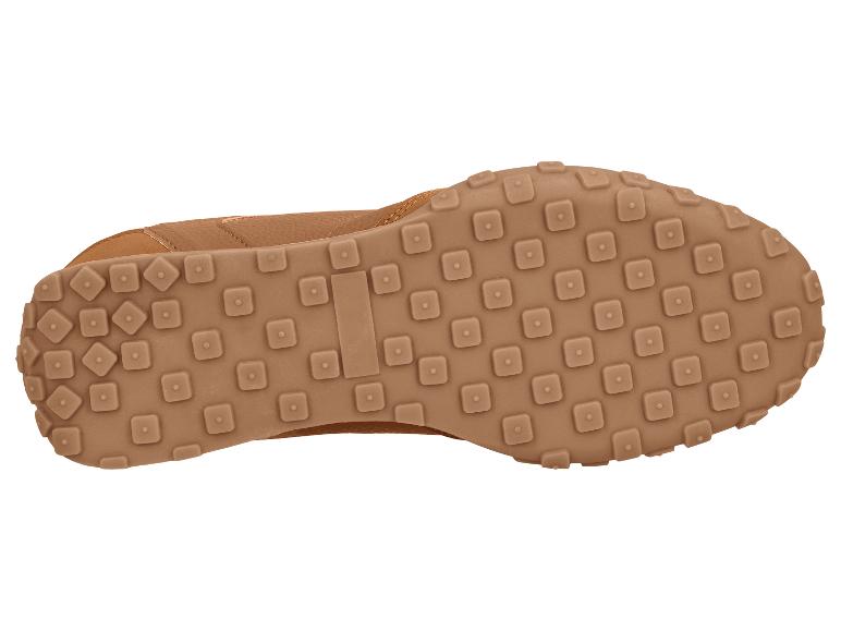 Semelle de basket marron avec motif à crampons carrés