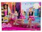 Calendrier de l'Avent Barbie avec une poupée Barbie et des accessoires.