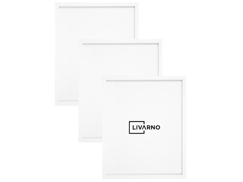 Trois cadres photo blancs, l'un avec un logo noir.