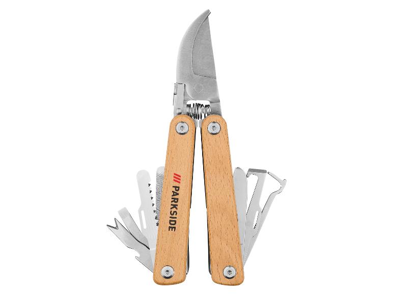 Sécateur de jardin multifonctionnel avec manches en bois et divers outils.