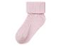 Une chaussette rose avec un large bord.