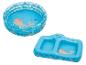 Piscines gonflables pour enfants, thème océan : une ronde et une rectangulaire à deux compartiments.