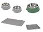 Gamelles pour animaux de compagnie en gris et vert avec tapis d'alimentation assortis.