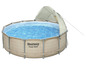 Une piscine Bestway Power Steel avec un parasol.