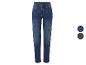 Un jean taille haute bleu, disponible en bleu foncé et noir.