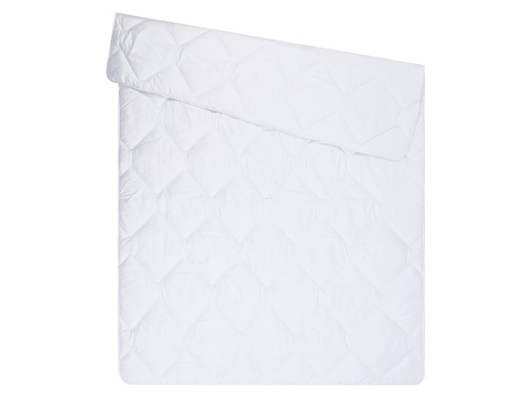 Couette lavable chaude LIVARNO®, 240 x 220 cm, avec matelassage en losanges