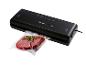 Machine sous vide SilverCrest noire avec un morceau de bœuf emballé sous vide.