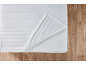 Matelas avec housse amovible.
