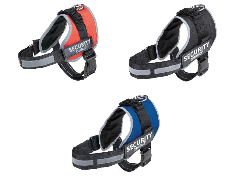 Trois harnais pour chien Zoofari Security en rouge, noir et bleu.