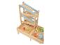 Table de jeu en bois pour sable et eau, avec des toboggans bleus et des jouets de sable