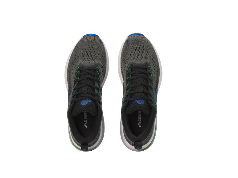 Deux paires de baskets Crivit grises et noires.