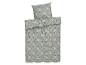 Parure de lit florale dans des tons gris-verts.