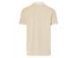 Robe polo beige à col contrastant.