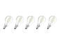 Cinq ampoules LED sur fond blanc.