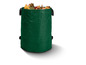 Un sac poubelle vert rempli de feuilles d'automne.