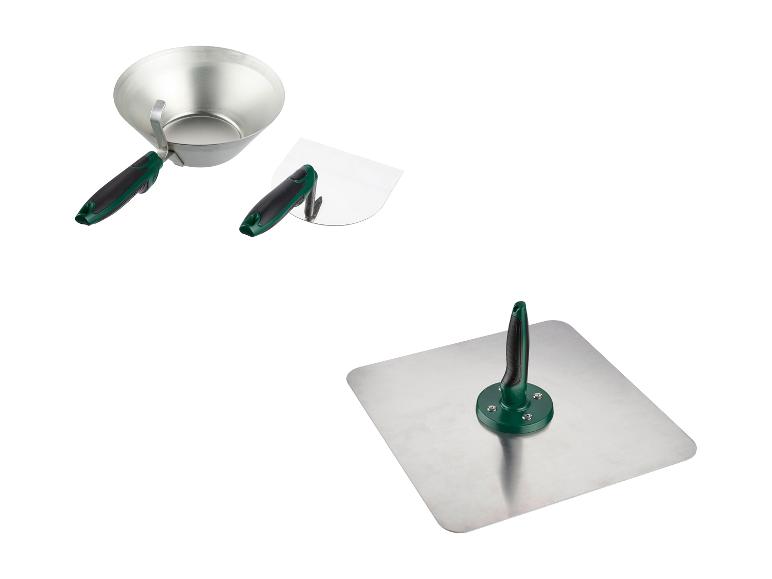 Ensemble d'outils de plâtrage pour la construction.