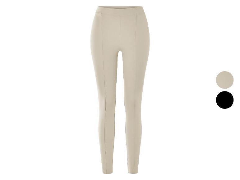 Pantalon skinny beige pour femme.