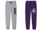 Deux joggings, un gris avec un imprimé Mickey Mouse, un violet avec un imprimé de la Méchante Reine.