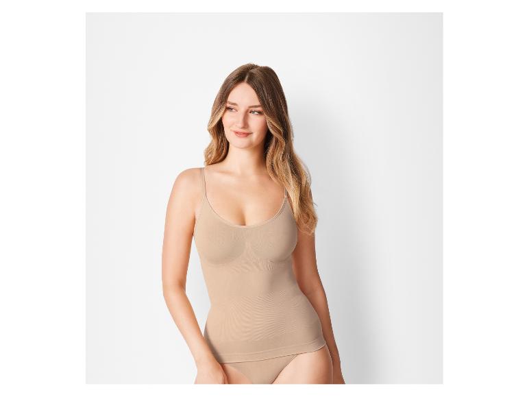 Soutien-gorge et débardeur beiges sans coutures.