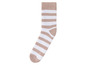 Une chaussette rayée rose et blanche.