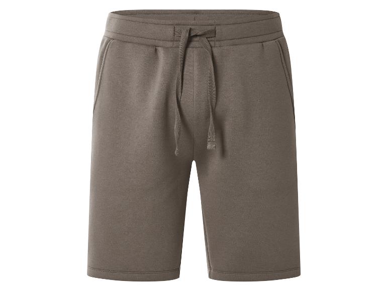 Shorts de survêtement marron avec cordon de serrage à la taille.