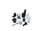 Pièces d'un extracteur de jus Silvercrest : carafe à jus, filtre, brosse et couteau.