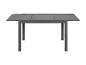 Table extensible grise à trois panneaux pour extérieur.