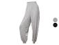 Pantalons de yoga gris et noirs, style ample et confortable.