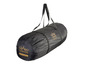 Une tente Grand Canyon Black Knob 10 noire dans un sac de transport.