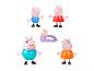 Cinq figurines Peppa Pig, dont Peppa, George, Maman Pig et Papa Pig.