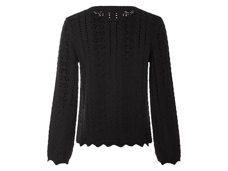 Pull noir en tricot ajouré.