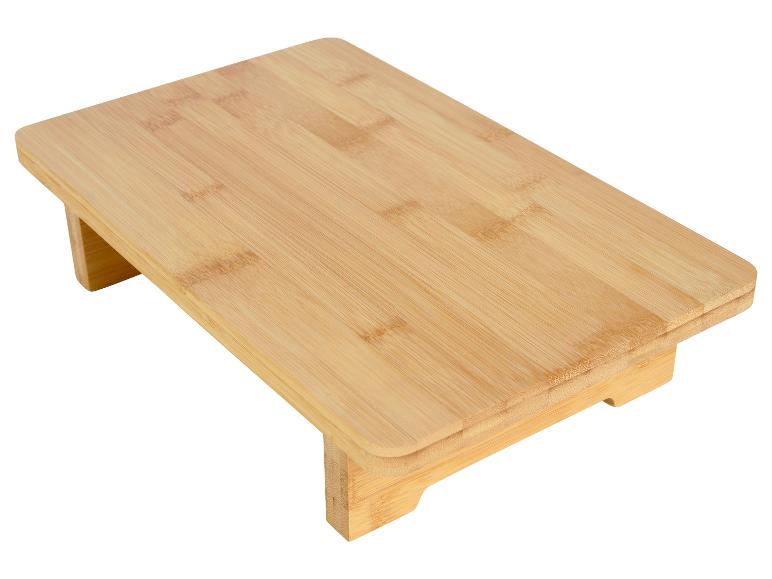 Planche à découper et support en bambou.