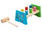 Marteau en bois et jouet sur le thème de Peppa Pig pour enfants.