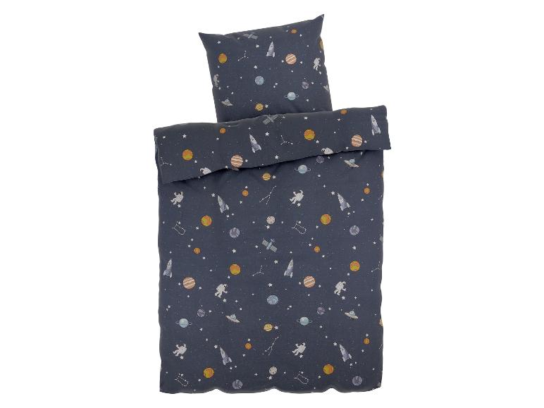 Parure de lit sur le thème de l'espace.