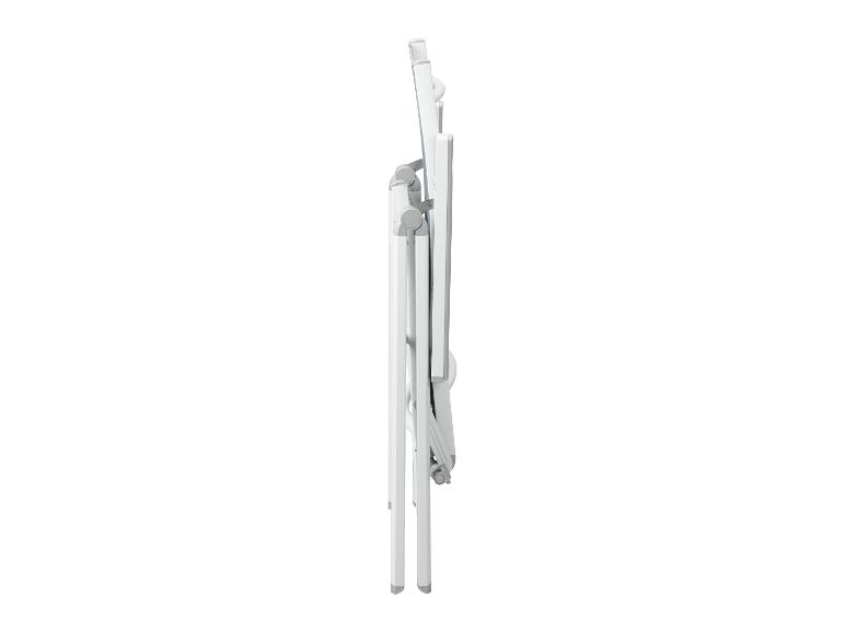 Chaise pliante blanche en aluminium : design moderne et compact.