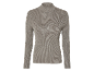 Pull col roulé gris clair en côtes.