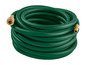 Un tuyau d'arrosage vert avec des raccords en laiton.
