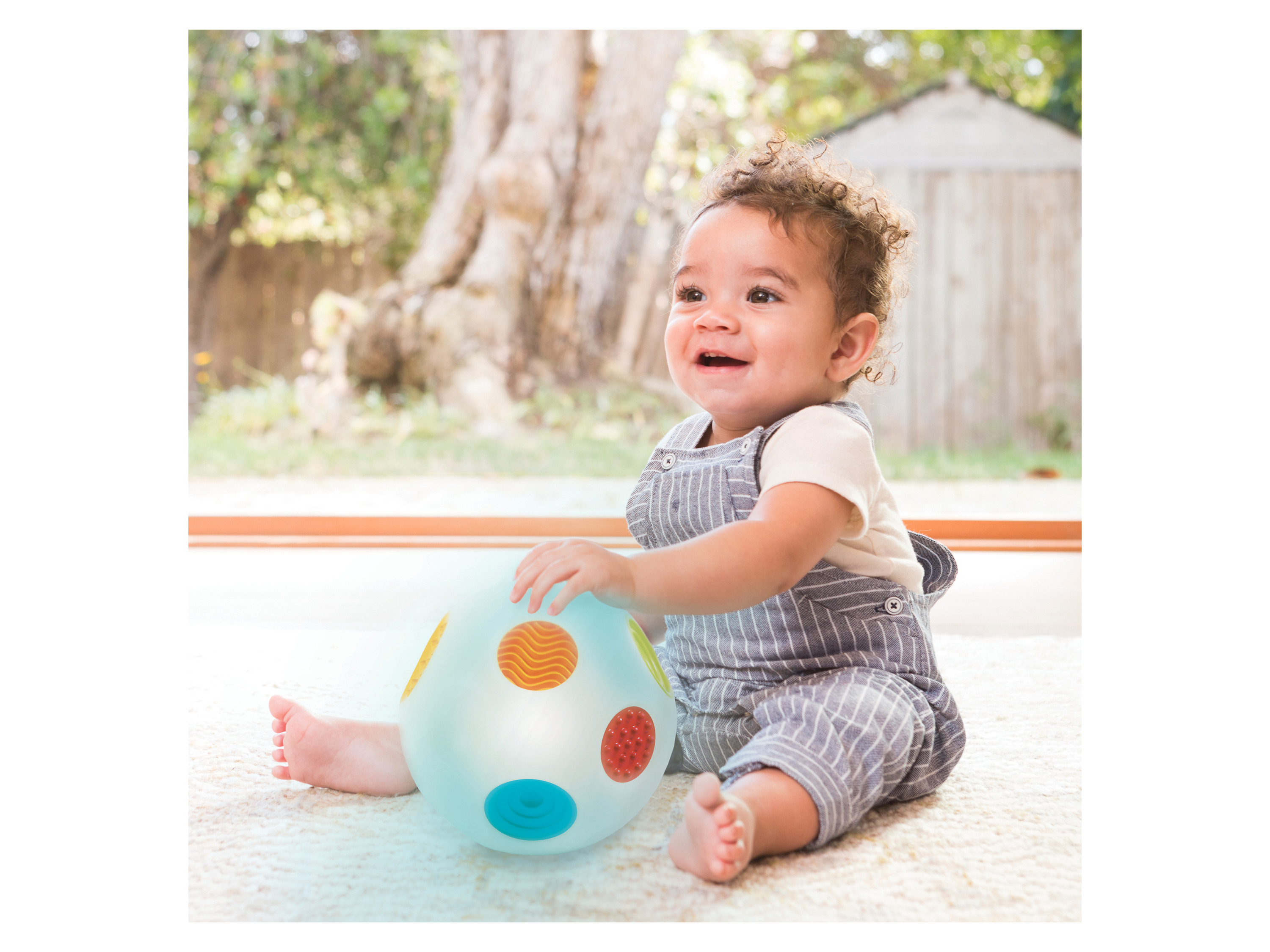 Jouet interactif pour bébé INFANTINO Senso' Balle Sonore 4 mélodies 7 couleurs et lumières 6 textures - vue 5