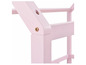 Un étagère en bois rose pour les jouets ou autres articles.