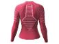 Un t-shirt thermique à manches longues pour femme de couleur rouge.