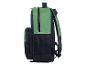 Sac à dos vert et noir, style pixelisé.