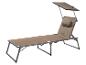 Chaise longue pliante marron avec dossier réglable et pare-soleil.