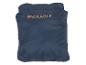 Une veste bleu foncé pliable avec l'inscription 'PACKABLE'.