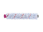 Une brosse blanche, bleue et rouge pour un aspirateur