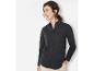 Chemise noire à manches longues, style décontracté.