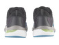 Deux paires de chaussures de course noires avec des accents bleus.