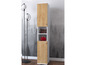 Une armoire en bois avec deux portes et des étagères ouvertes, contenant des sacs à main.
