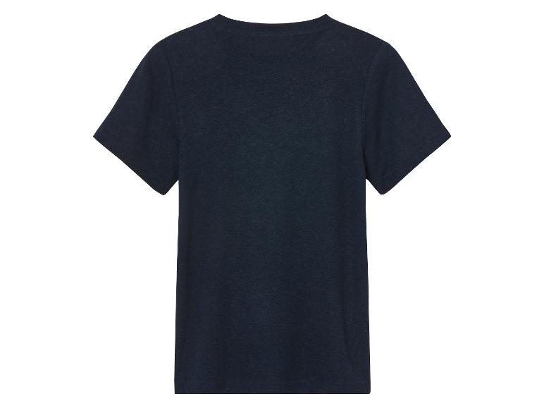 T-shirt bleu marine à manches courtes.