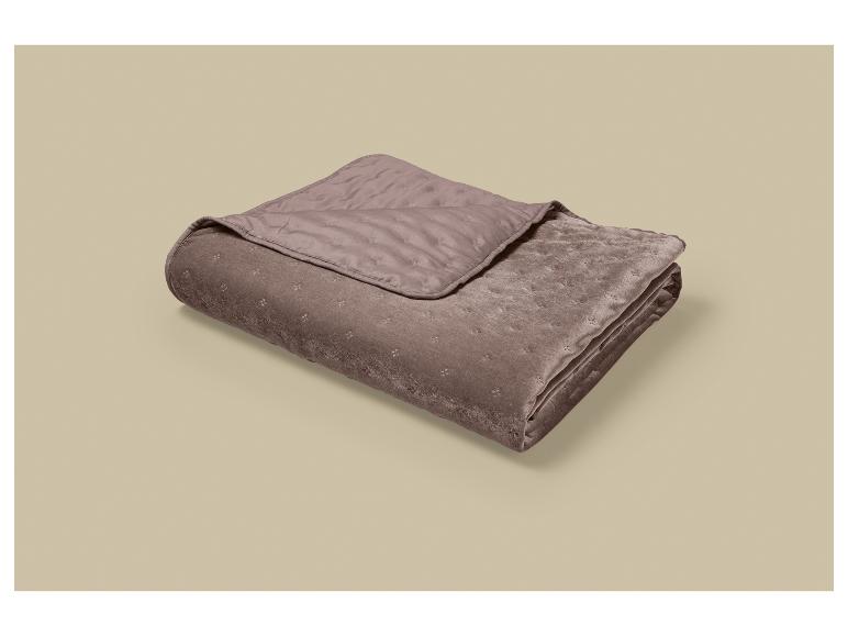 Couverture matelassée douce, rose-brun, avec un motif subtil
